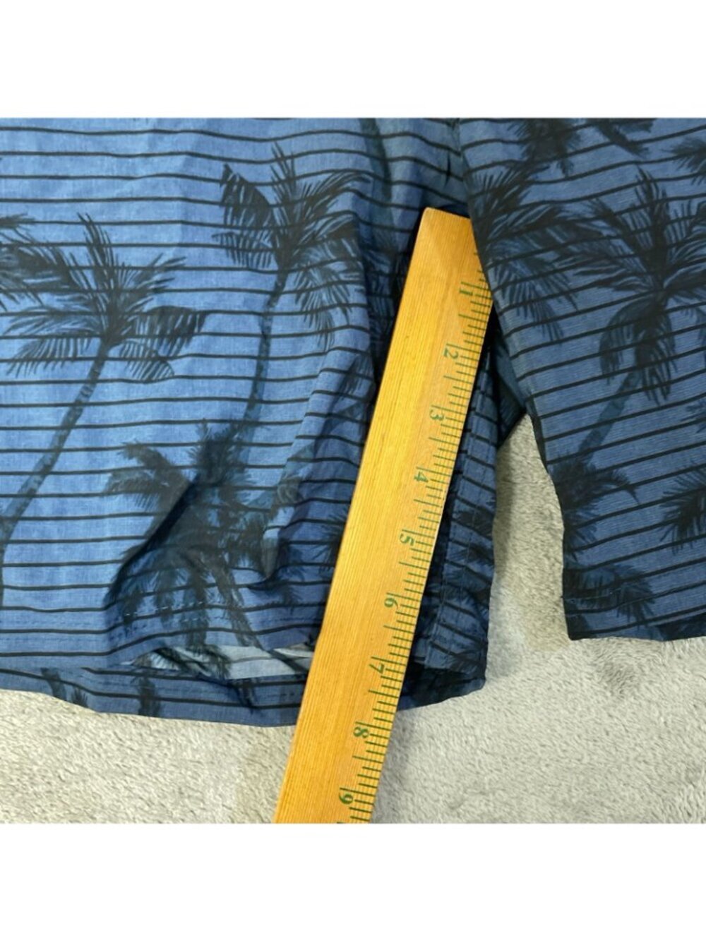 NWT Kirkland Signature Men's M Blue Swim Shorts Palm Print - Picture 7 of 12